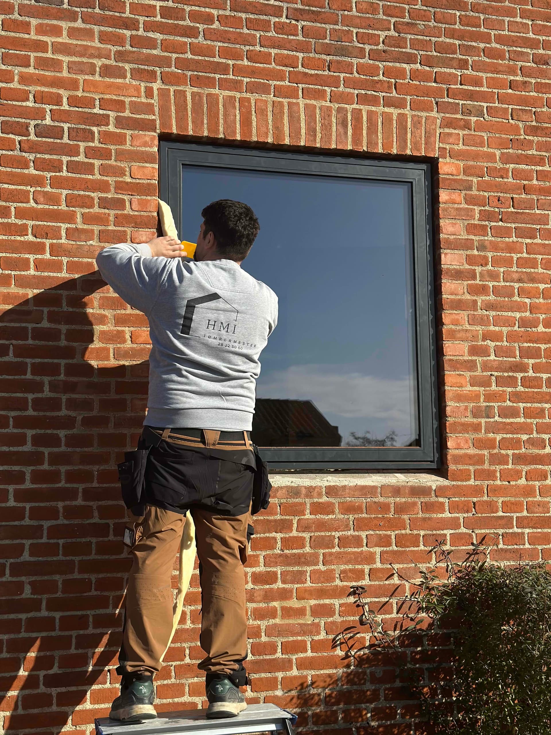 Kvalitetsløsninger til døre og vinduer